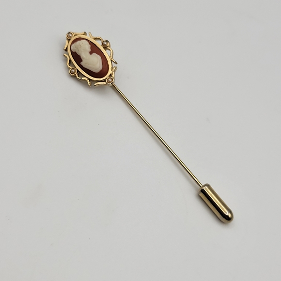 Elegant Avon Cameo Stick Pin with Gold and Seed Pearls Accents - Picture 7 of 11